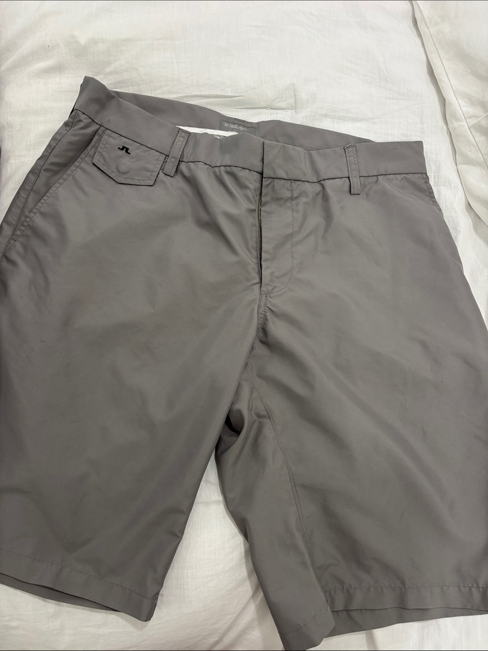 Men’s gray golf shorts , fabulous lightweight fabric size 34